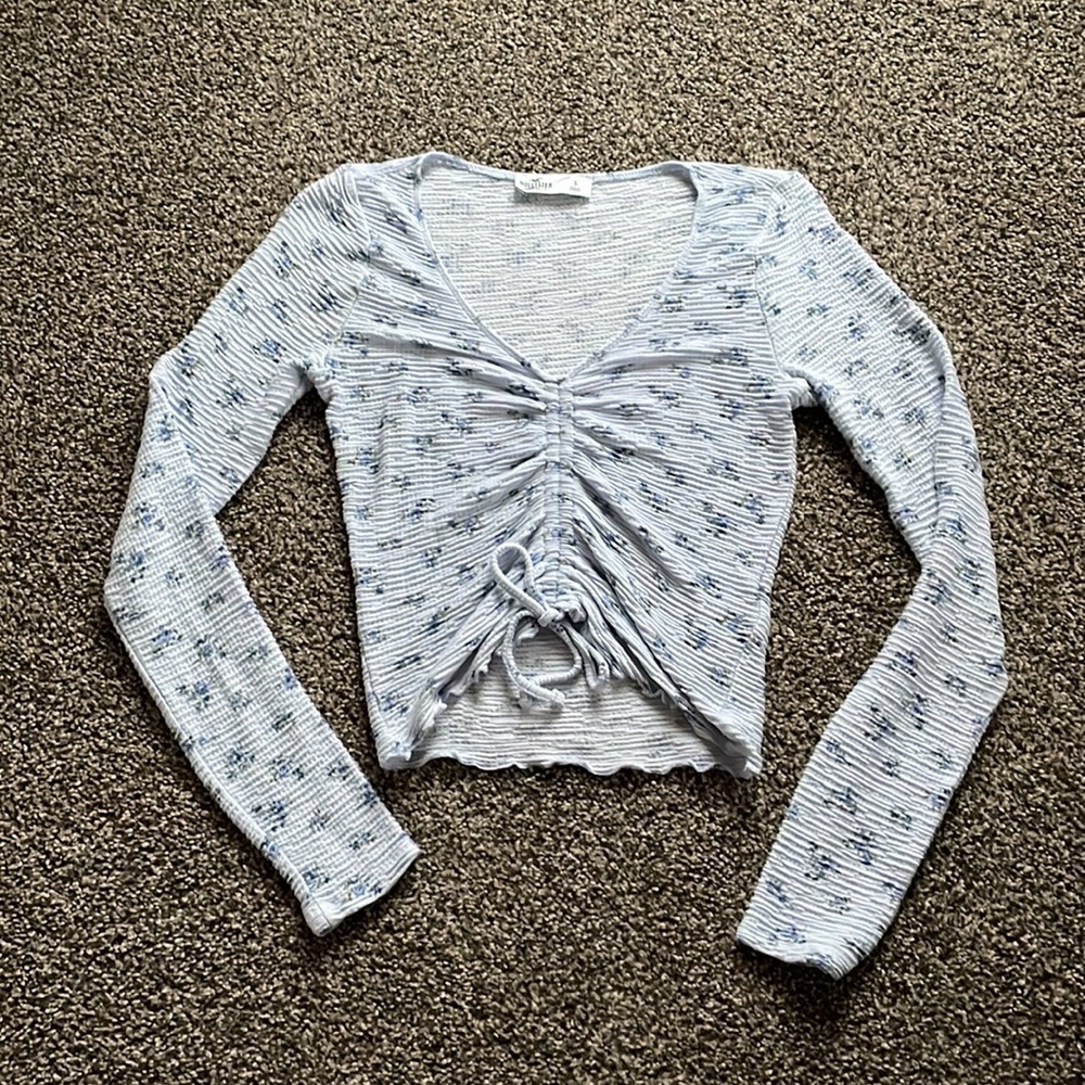 Hollister floral light blue ruched crop top